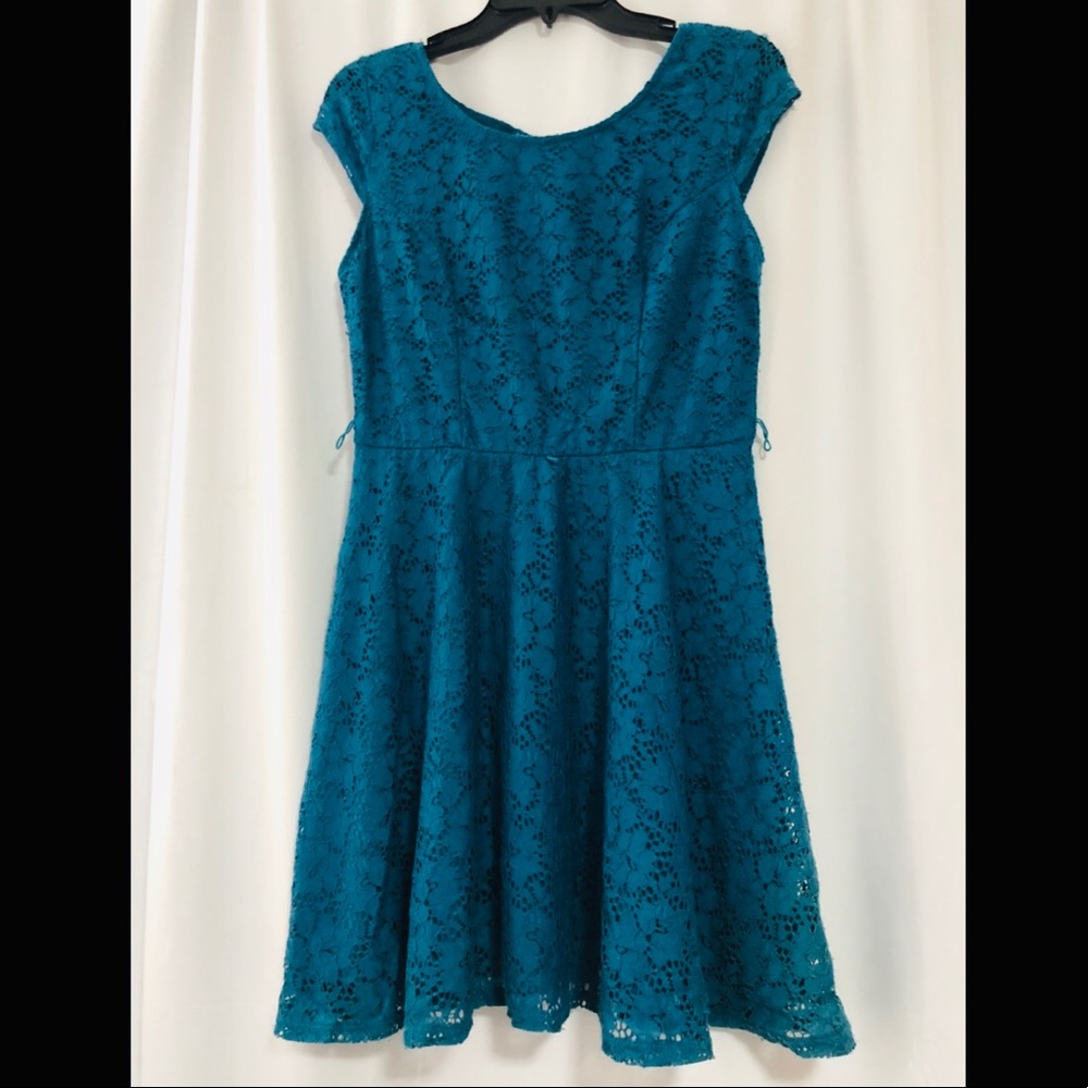 BCX Junior’s Belted Lace Dress (Belt NOT Included)